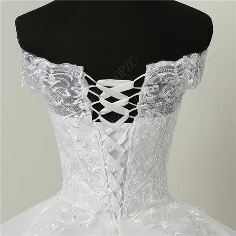 Luxury Lace Applique Plus Size Wedding Dress with Long Train - Robe de Mariée