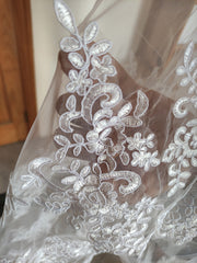 Bridal Cathedral Wedding Veils  With Comb - Robe de Mariée