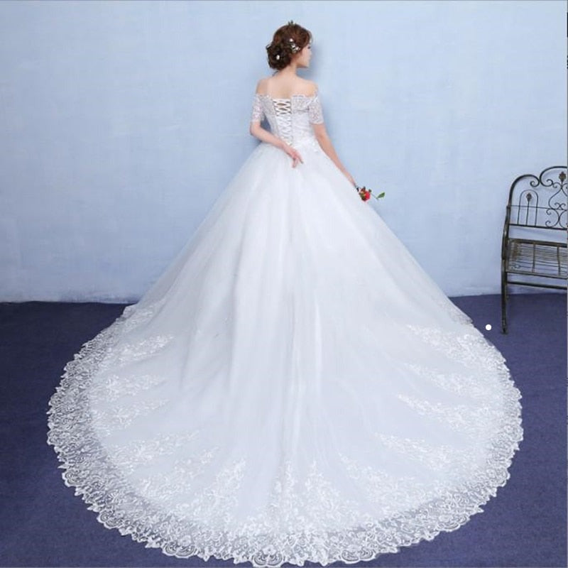 Luxury Lace Applique Plus Size Wedding Dress with Long Train - Robe de Mariée